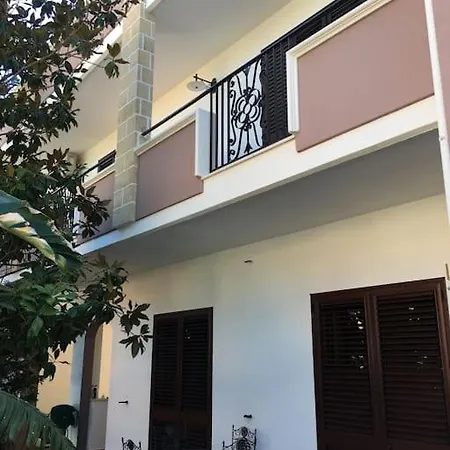Casa Via Lombardia *